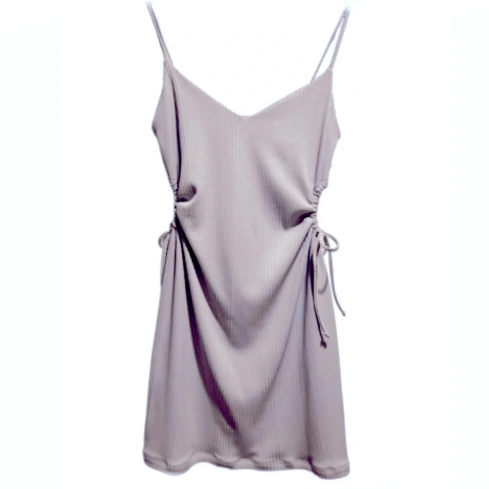Top Sop Cut Out Mini Dress in lilac - Picture 1 of 3